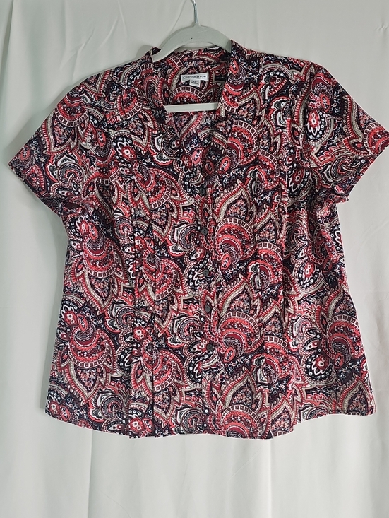 croft & barrow Tops - Croft & Barrow Red and Black Paisley Short-Sleeve Blouse